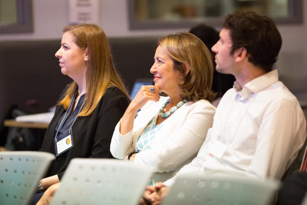 HX5B2651 « Communiquer sa couleur » conférence