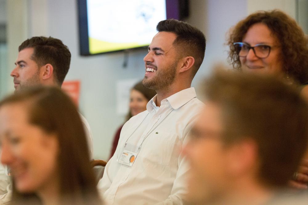 HX5B2673 « Communiquer sa couleur » conférence