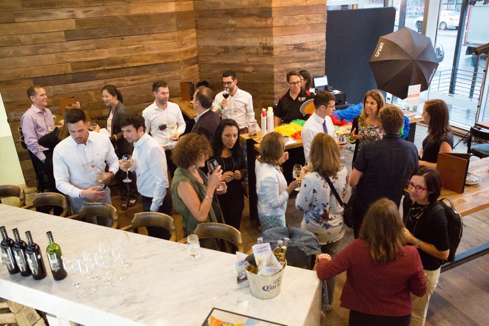 HX5B2752 « Communiquer sa couleur » conférence