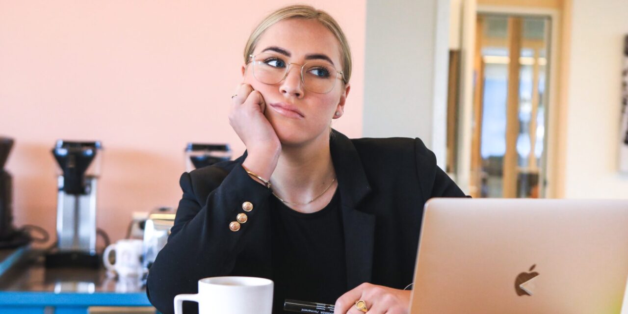 Avant de parler, pense. 