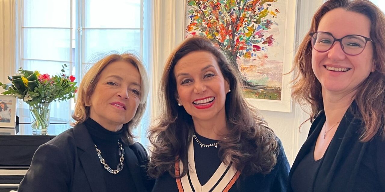 Réunion de l&rsquo;équipe de choc à Paris